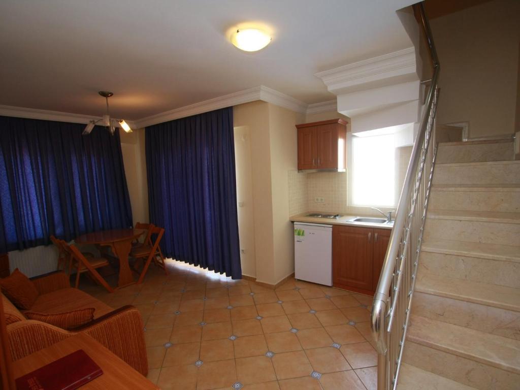 Sea Breeze Hotel And Apartments Oludeniz Bilik gambar