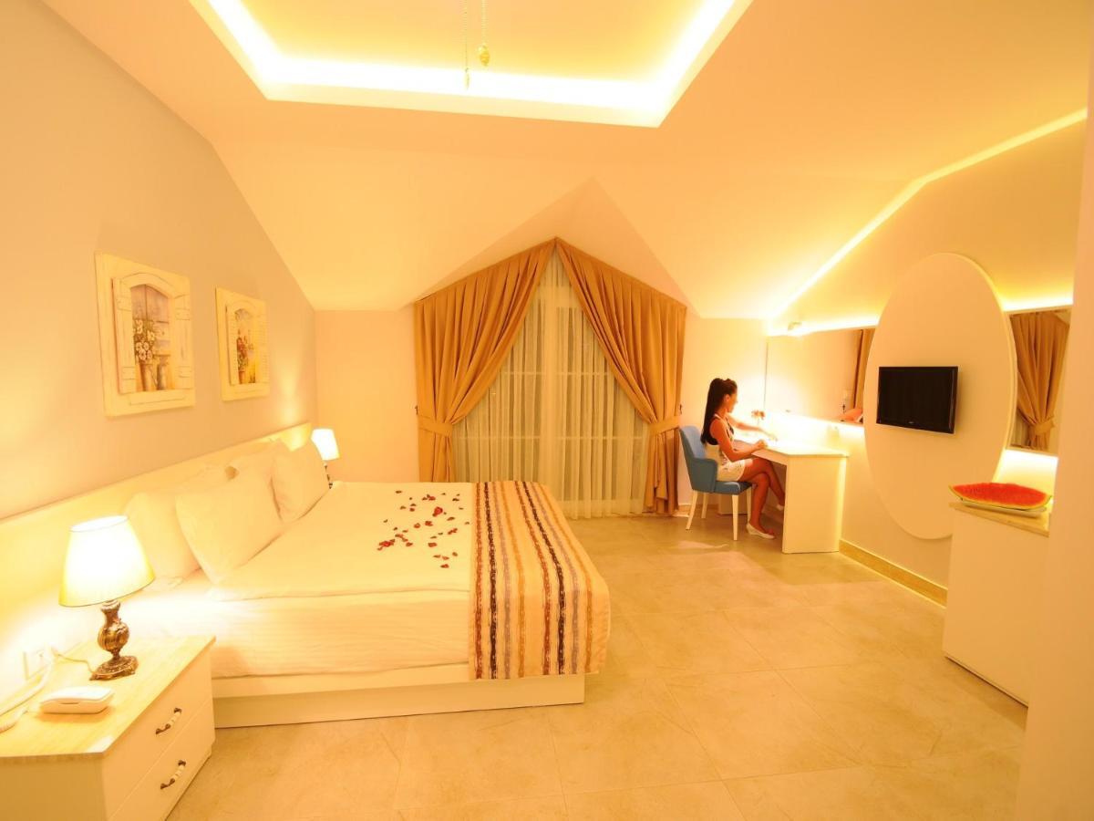 Sea Breeze Hotel And Apartments Oludeniz Bilik gambar